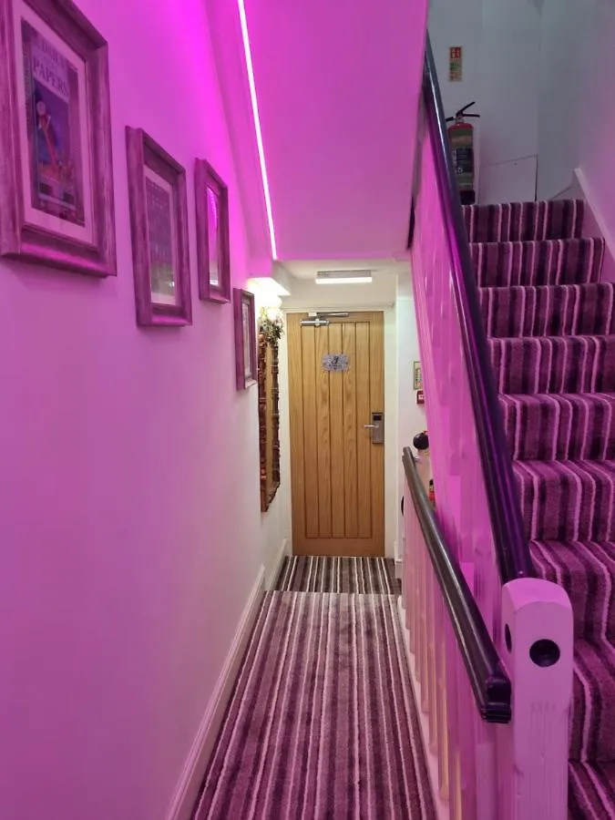 Tiffy'S Place (Adults Only) Blackpool Guest house
